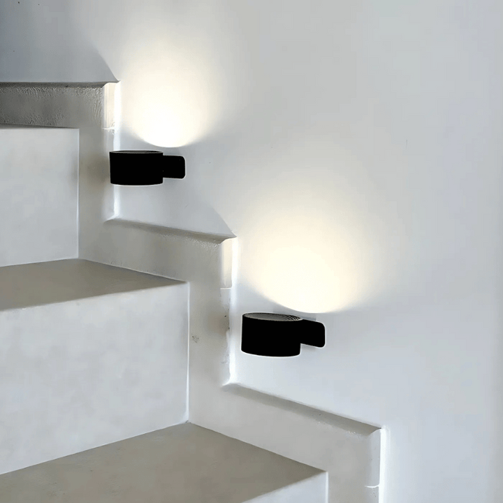 Rechargeable cordless LED wall light with 360° rotation