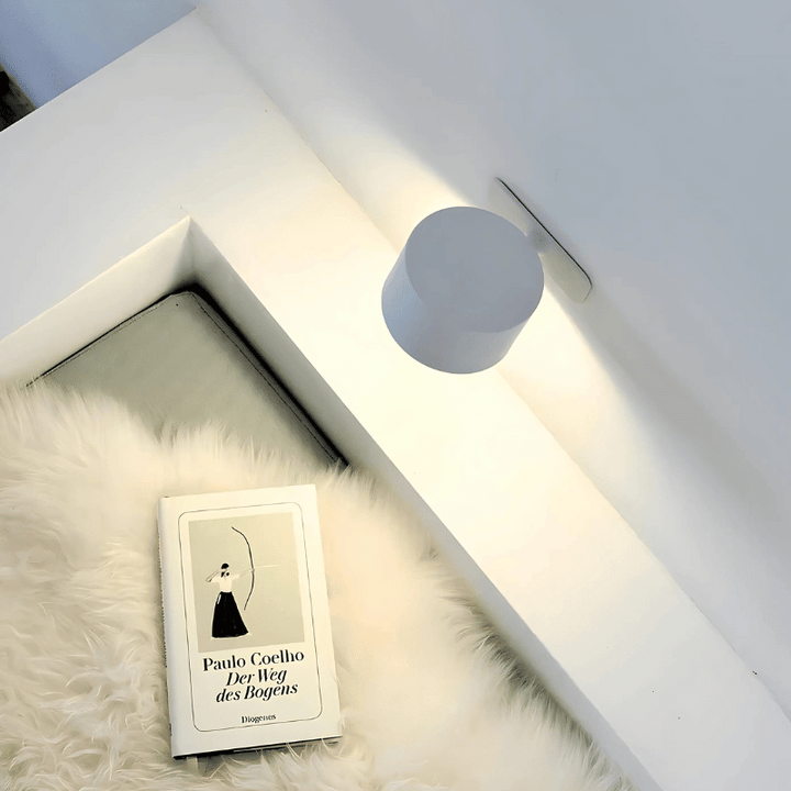 Rechargeable cordless LED wall light with 360° rotation