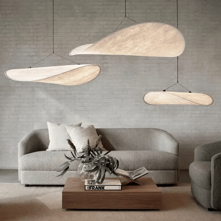 Flowing hanging lamp for indoor spaces
