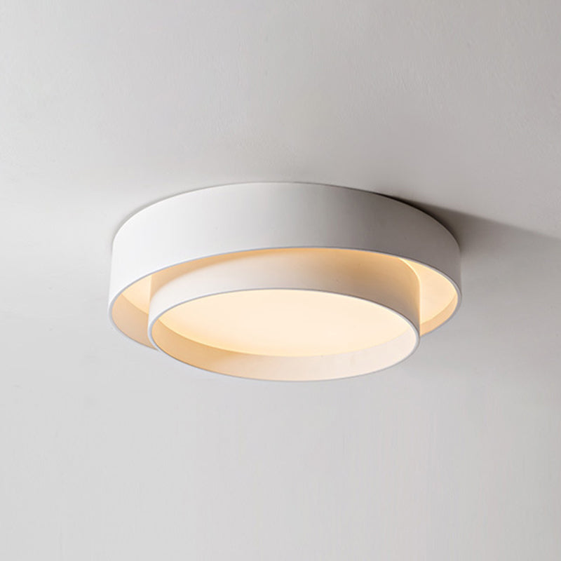 Minimalist round LED ceiling light in Nordic design
