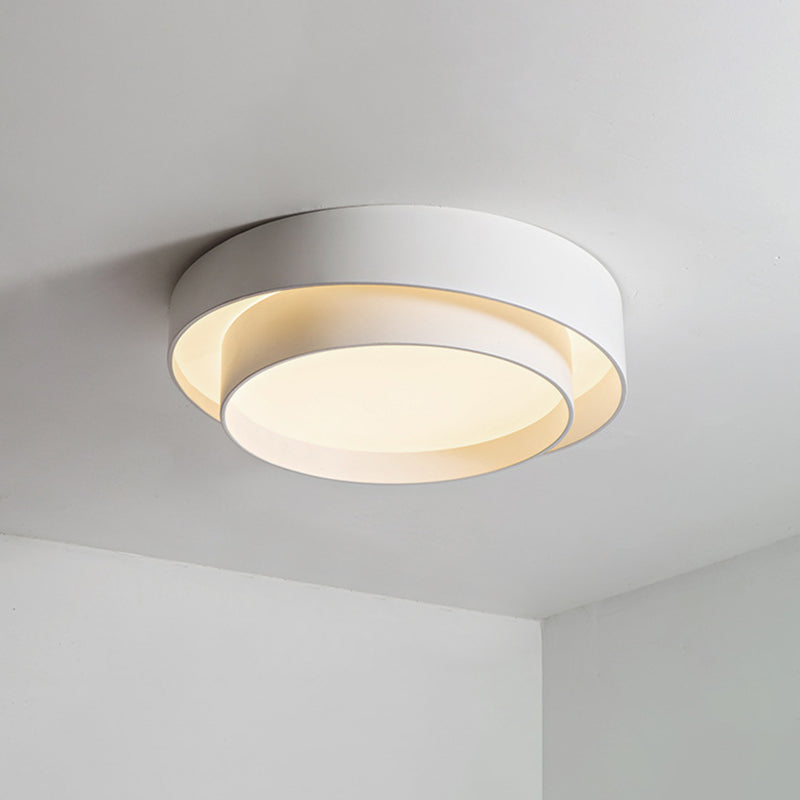 Minimalist round LED ceiling light in Nordic design