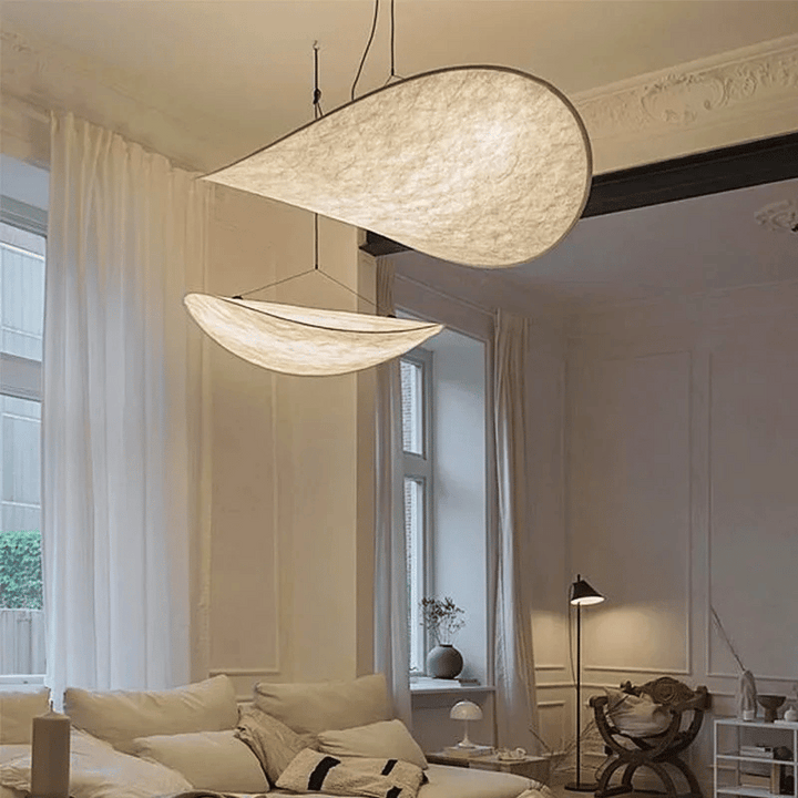 Flowing hanging lamp for indoor spaces