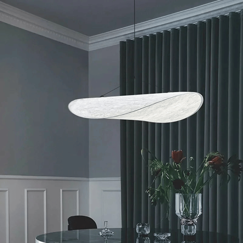 Flowing hanging lamp for indoor spaces