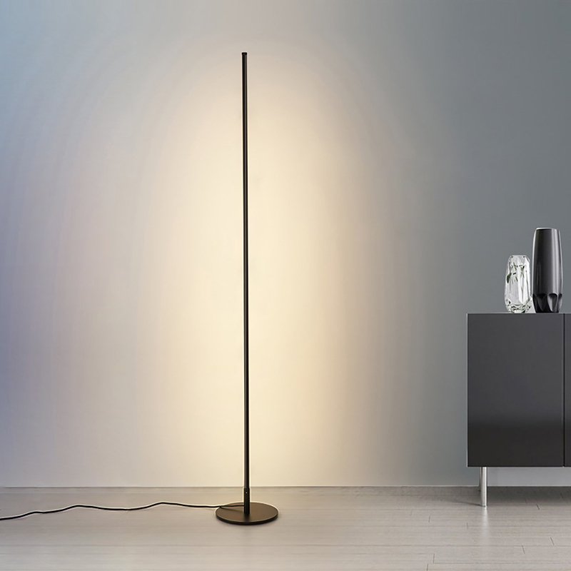 Minimalist LED floor lamp with remote dimming control