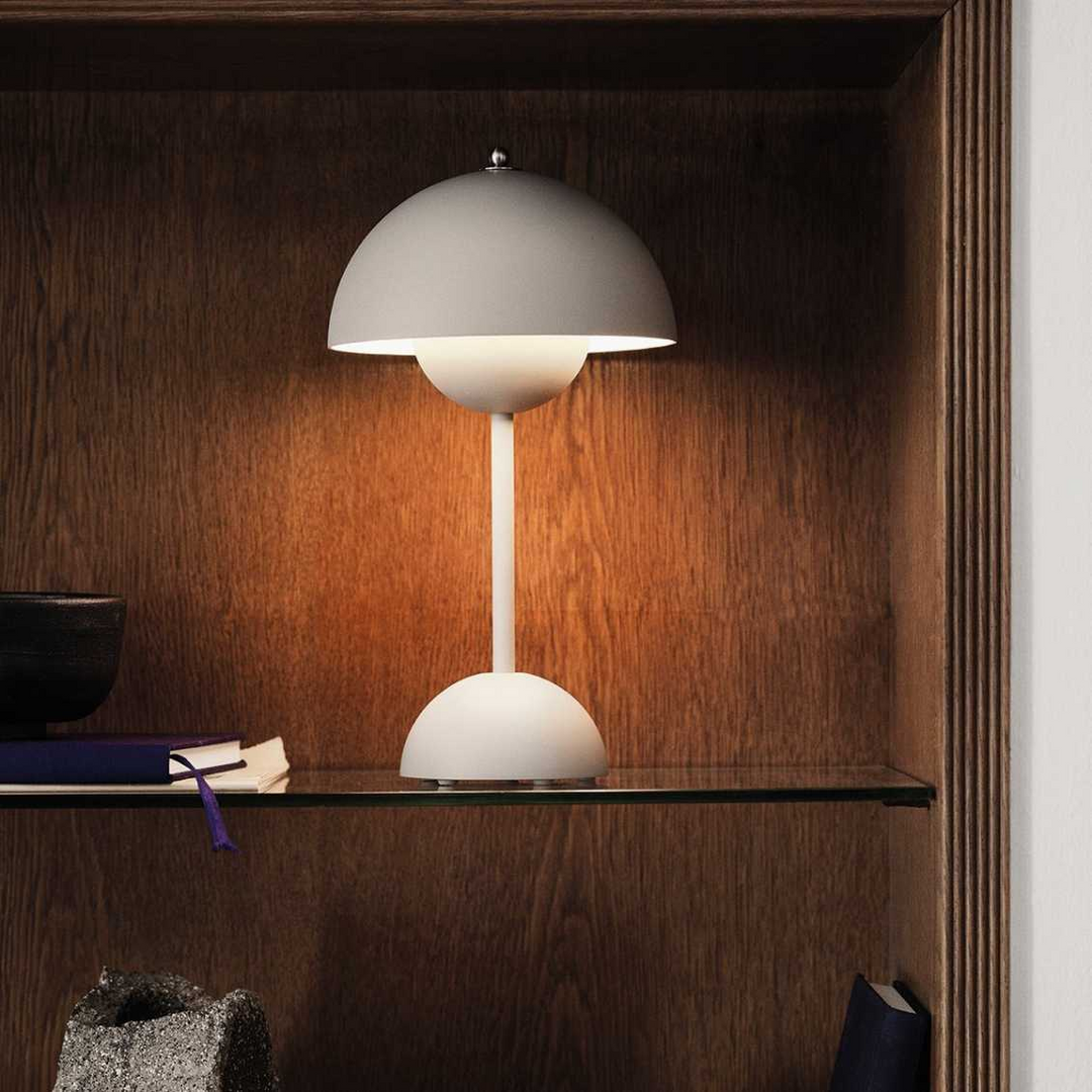 Cordless dimmable LED table lamp with warm white light