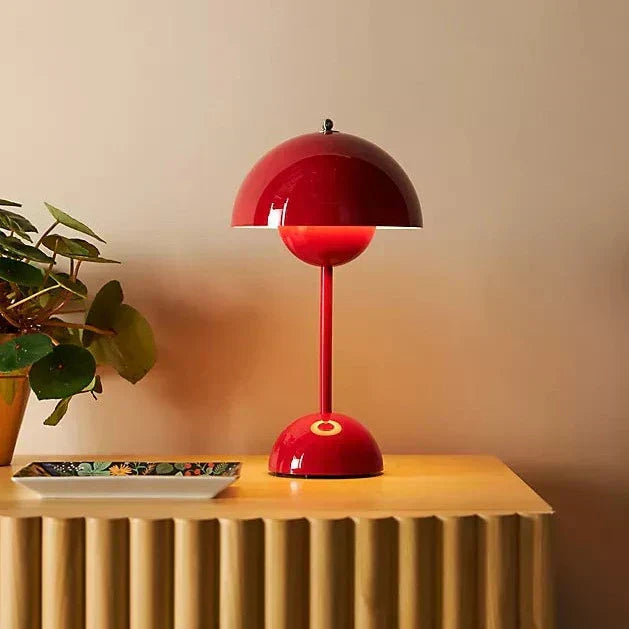 Cordless dimmable LED table lamp with warm white light