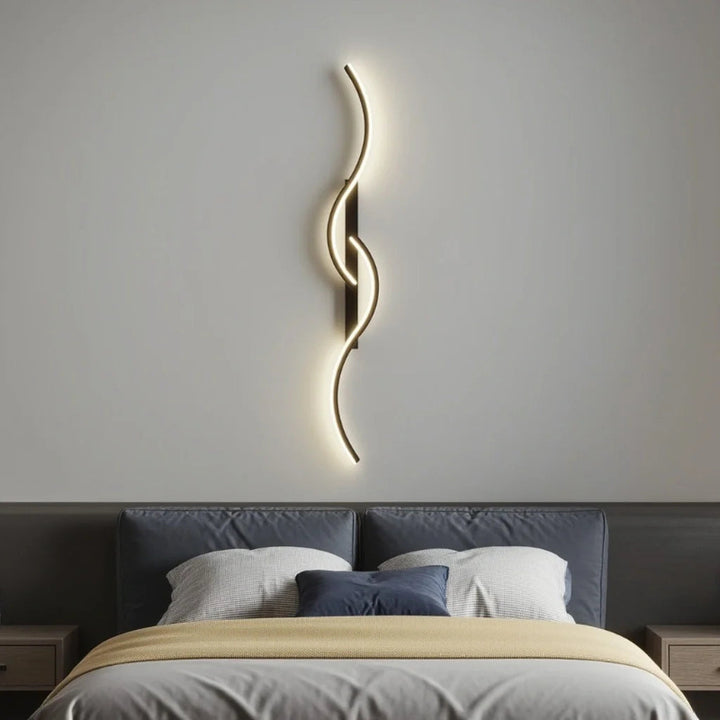 Wave-shaped dimmable LED wall light in gold and black